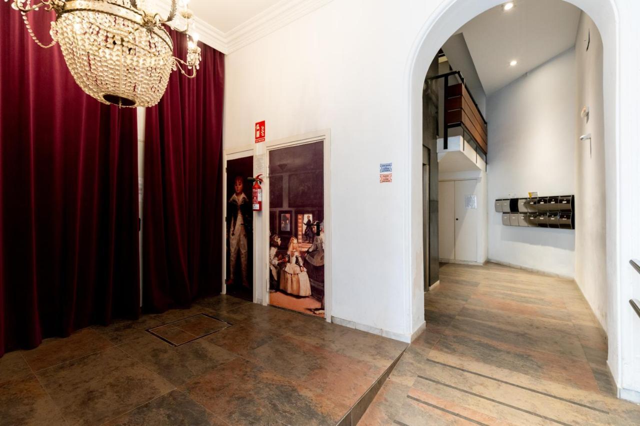Cathedral Apartment, Upper Floor Apartment 세비야 외부 사진