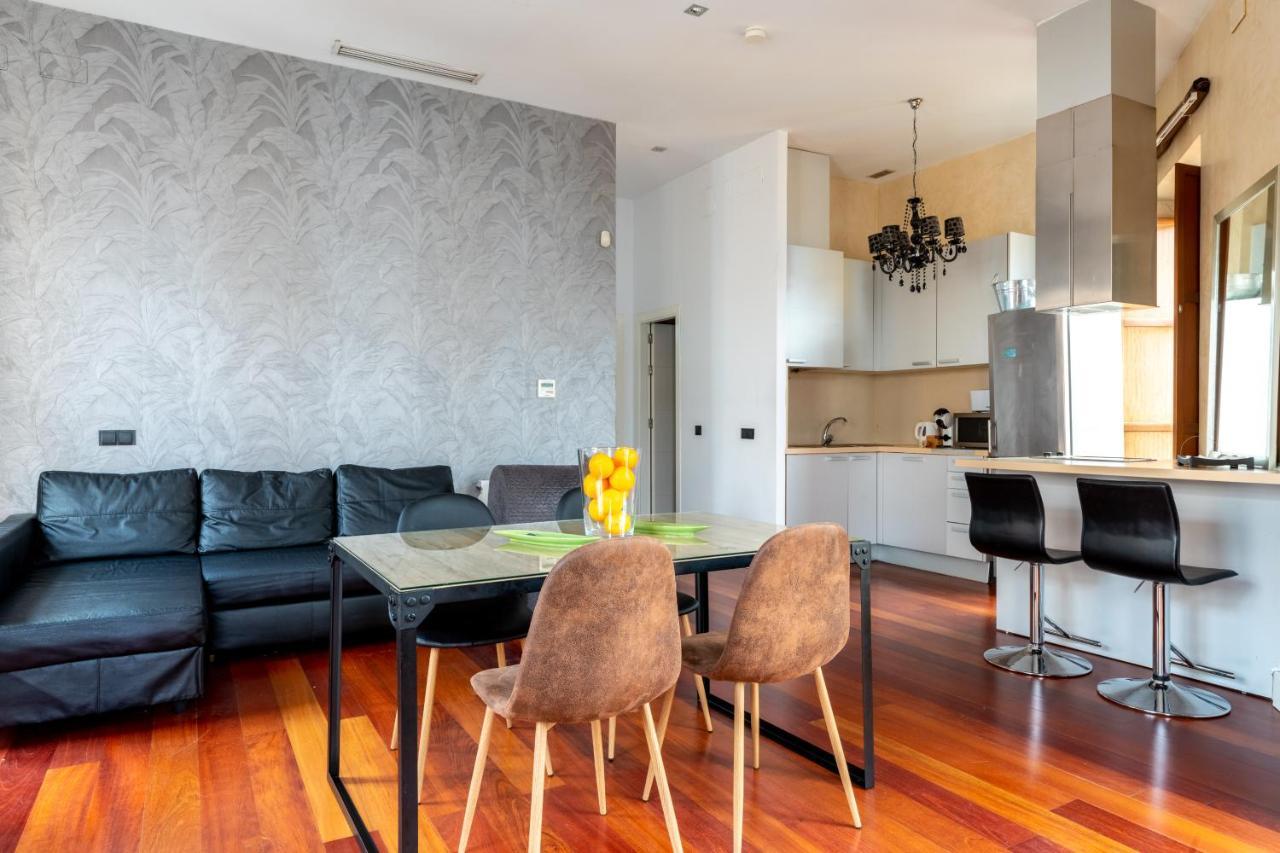 Cathedral Apartment, Upper Floor Apartment 세비야 외부 사진